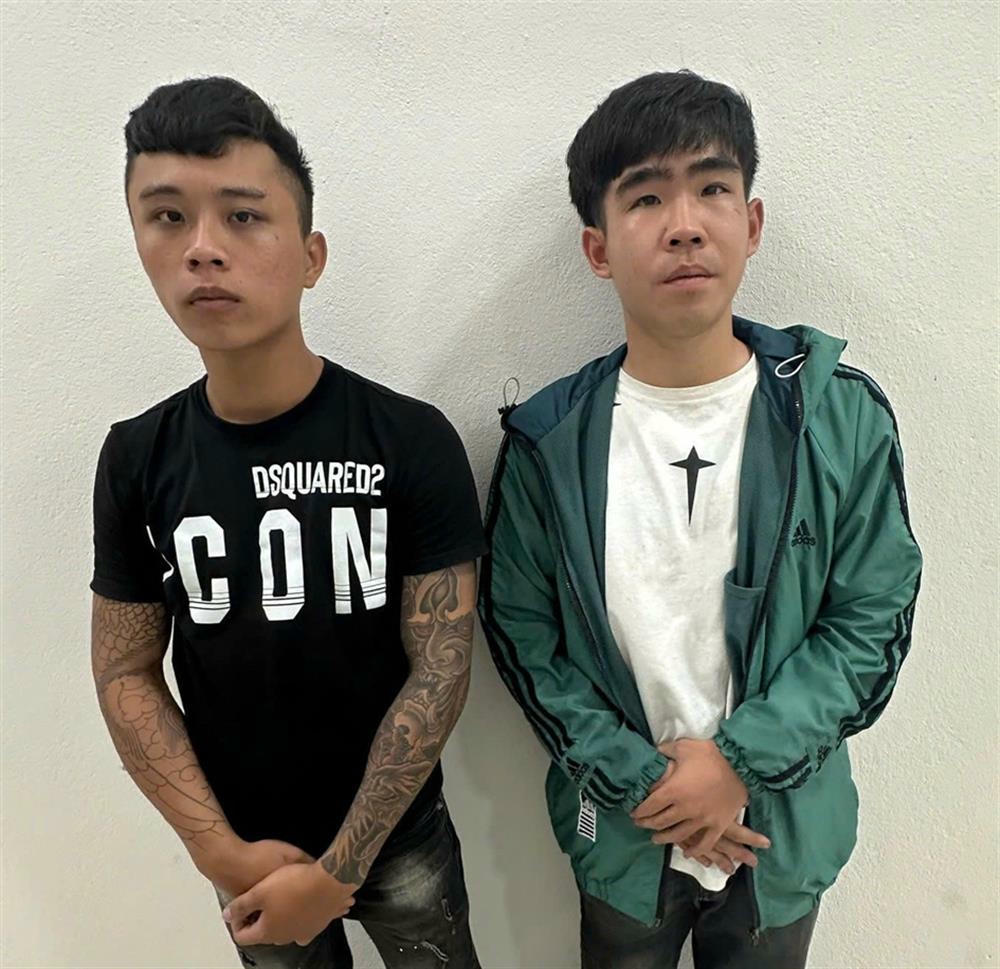 Bắt giữ 2 đối tượng trộm điện thoại của du khách nước ngoài tại bãi biển Bắt giữ 2 đối tượng trộm điện thoại của du khách nước ngoài tại bãi biển