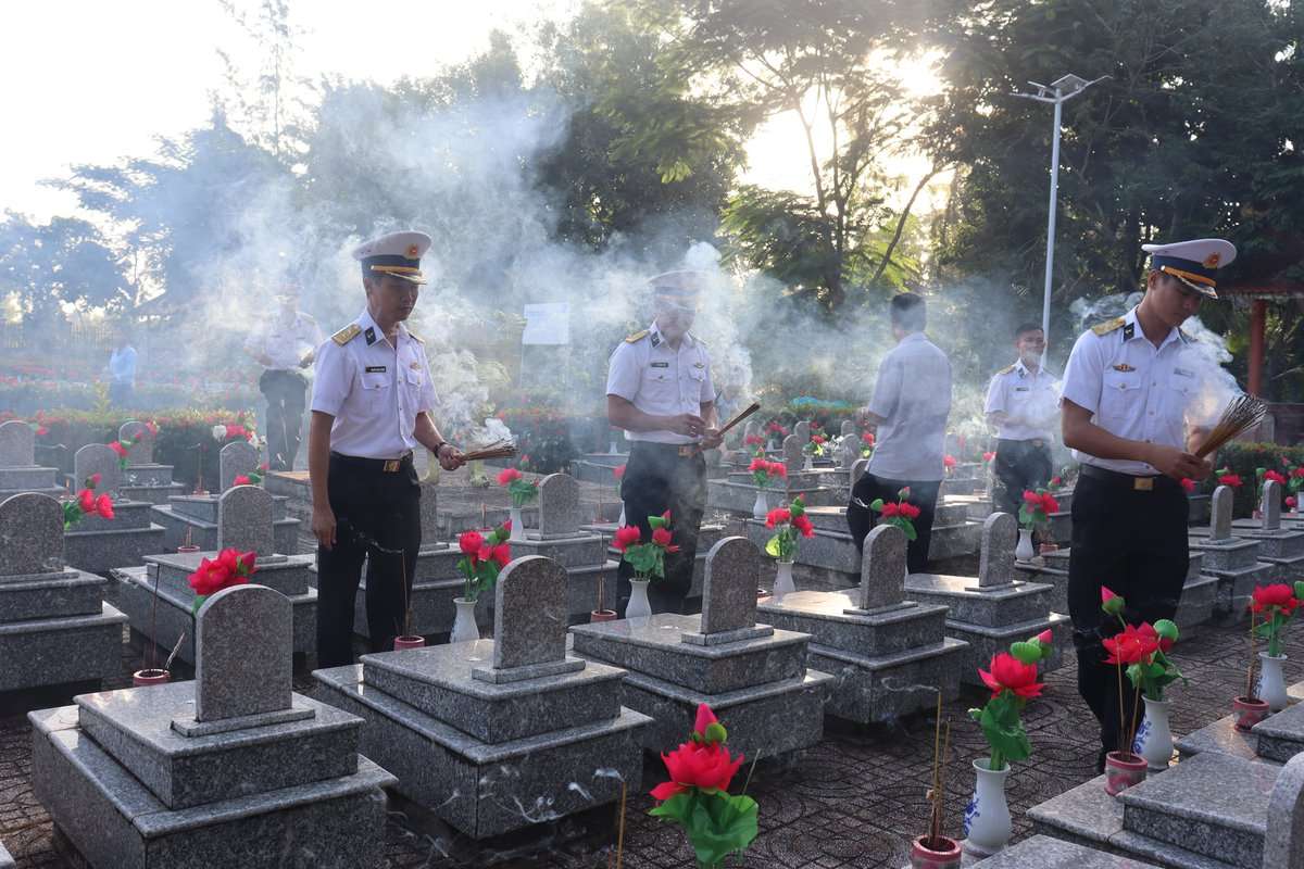 Lữ đoàn 175 tổ chức chuỗi hoạt động tri ân nhân Kỷ niệm 78 năm Ngày Thương binh – Liệt sĩ