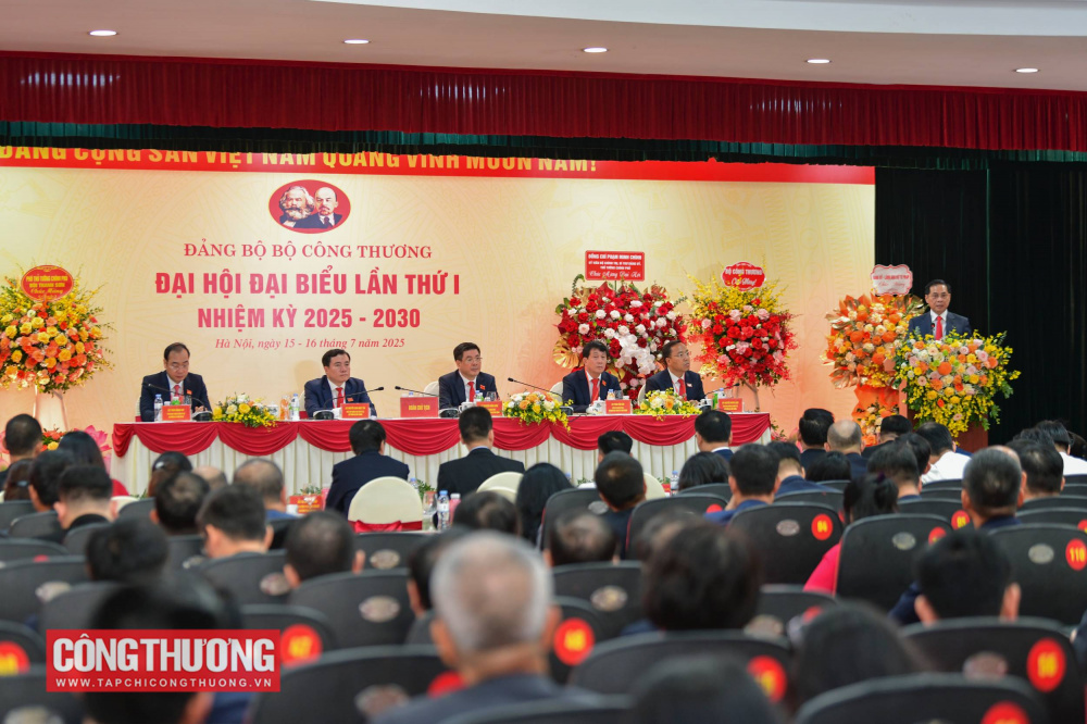 dang-bo-cuc-xuat-nhap-khau-nam-bat-dien-bien-kinh-te-the-gioi-tham-muu-cac-chinh-sach-xuat-nhap-khau-phu-hop_68777baeb09d0 Bộ Công Thương