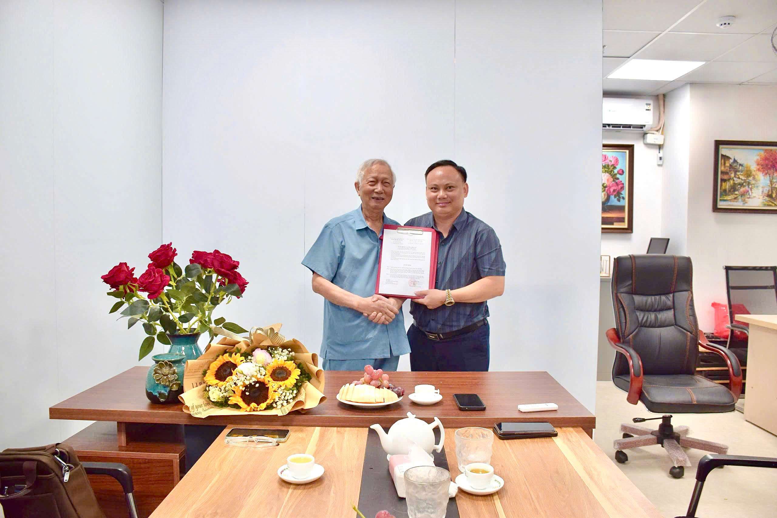 Tạp chí Giáo chức Việt Nam ra mắt Ban Thời sự – Khoa học