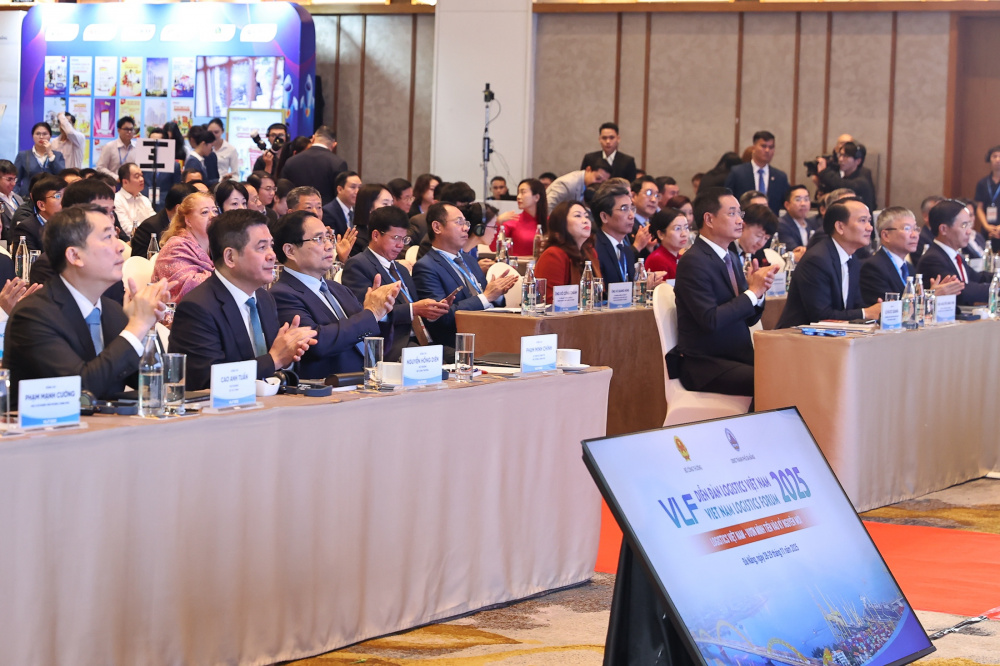 Thứ tướng Diễn đàn Logistics