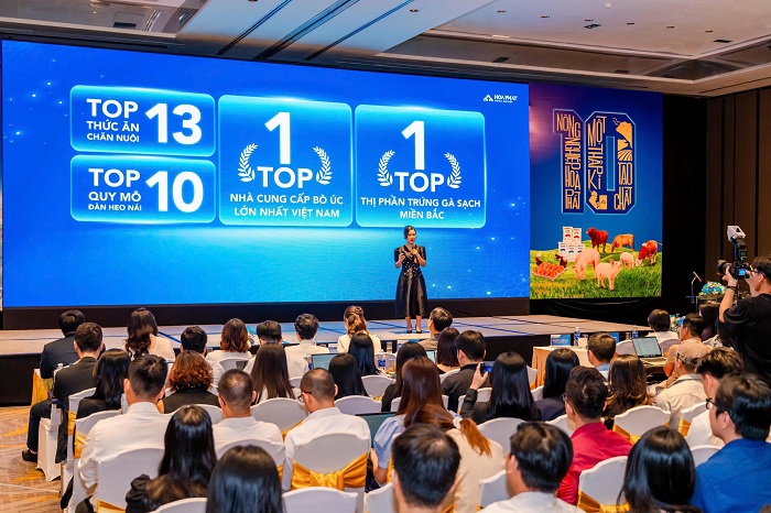 Hơn 400 nhà đầu tư cùng đại diện các quỹ, công ty chứng khoán tham dự roadshow HPA Hòa phát