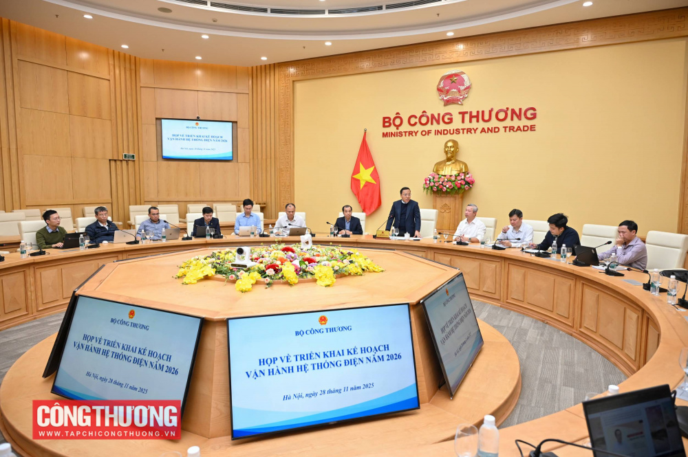 thu-truong-nguyen-hoang-long-hop-trien-khai-ke-hoach-van-hanh-he-thong-dien-nam-2026_692985632df8a Thứ trưởng Bộ Công Thương Nguyễn Hoàng Long đã chủ trì cuộc họp với các đơn vị có liên quan về việc triển khai kế hoạch vận hành hệ thống điện năm 2026.