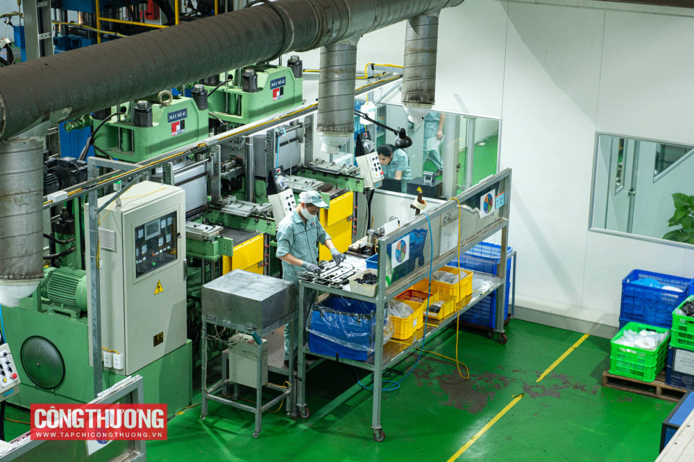 Thông tư số 65/2025/TT-BCT ngày 31/12/2025 quy định chi tiết thi hành một số điều của Nghị định số 205/2025/NĐ-CP ngày 14/7/2025 của Chính phủ sửa đổi, bổ sung một số điều của Nghị định số 111/2015/NĐ-CP về phát triển công nghiệp hỗ trợ