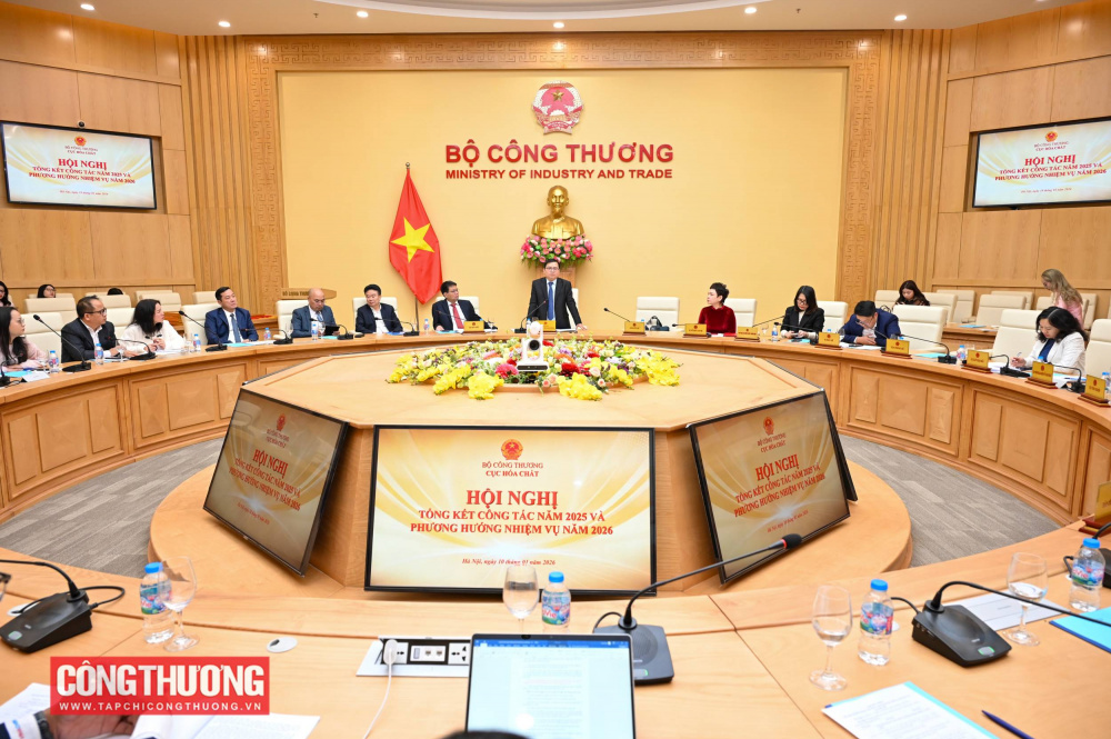 cuc-hoa-chat-tang-cuong-nang-luc-thuc-thi-chinh-sach-hoan-thien-co-che-uu-dai-dau-tu-cac-phan-nganh-hoa-chat-trong-diem_696226e26eb08 Cục Hóa chất tổ chức Hội nghị Tổng kết công tác năm 2025 và phương hướng nhiệm vụ năm 2026