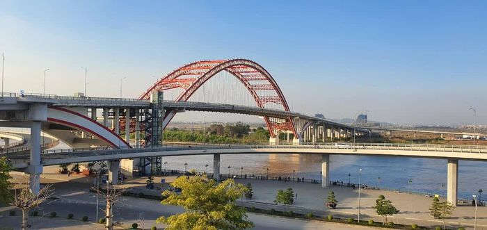 Đang tìm kiếm nữ sinh nhảy cầu Hoàng Văn Thụ