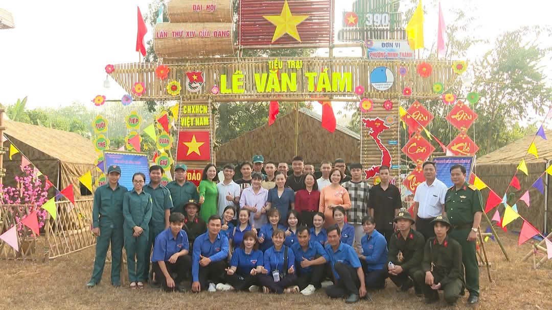 Bình Phước: CÁC CẤP HỘI PHỤ NỮ THỊ XÃ CHƠN THÀNH CHĂM LO CHO TÂN BINH LÊN ĐƯỜNG NHẬP NGŨ, NĂM 2025