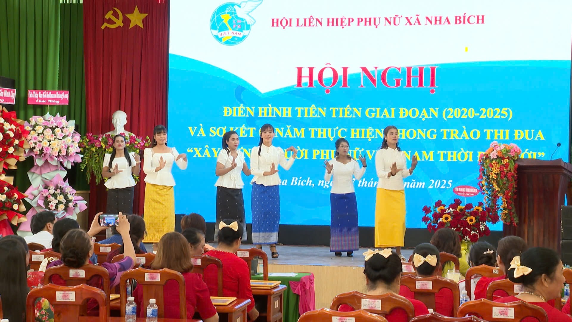Hội LHPN xã Nha Bích họp mặt kỷ niệm 115 năm ngày Quốc tế Phụ nữ và tuyên dương gương điển hình