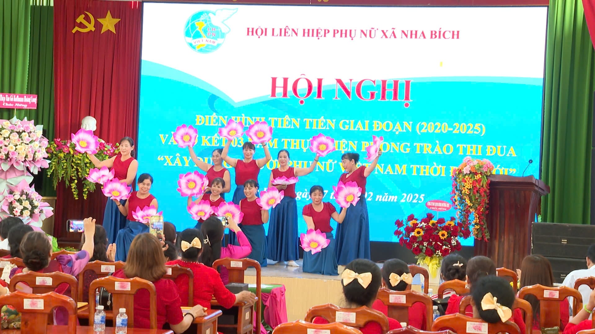 Hội LHPN xã Nha Bích họp mặt kỷ niệm 115 năm ngày Quốc tế Phụ nữ và tuyên dương gương điển hình