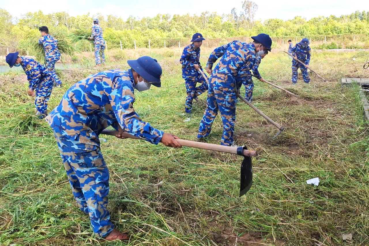 Trung tâm Bảo đảm Kỹ thuật – Hậu cần thực hiện “Ngày thứ 7 tình nguyện”