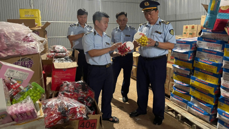 Cao Bằng: Thu giữ trên 5.000 sản phẩm mỹ phẩm và thực phẩm nhập lậu