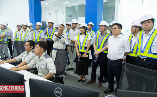 [Chùm ảnh] Thứ trưởng Trương Thanh Hoài khảo sát Khu liên hợp sản xuất gang thép Hòa Phát Dung Quất