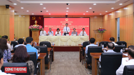 Hội nghị đối thoại của Ban Thường vụ Đảng ủy, Lãnh đạo Bộ với Lãnh đạo các đơn vị thuộc Bộ Công Thương năm 2025