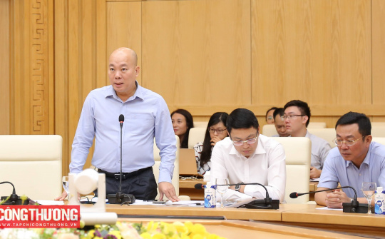 Từ 01/7/2025, thương nhân tổ chức tham gia hội chợ, triển lãm nước ngoài đăng ký với UBND cấp tỉnh