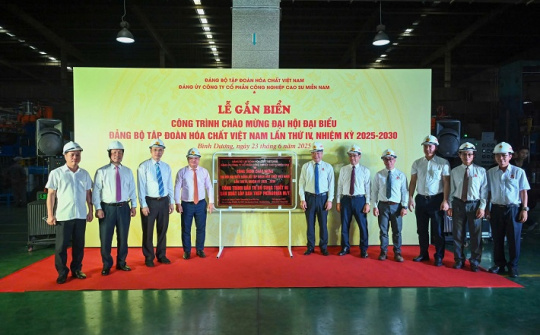 Casumina gắn biển công trình chào mừng Đại hội Đảng bộ Tập đoàn Hóa chất lần IV